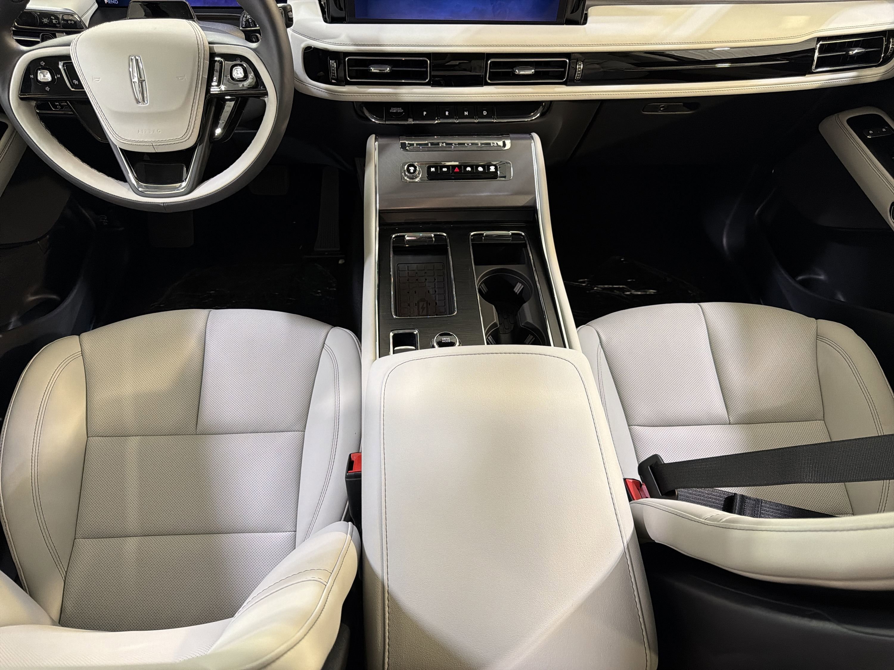 New 2026 Lincoln Aviator 2WD image 22