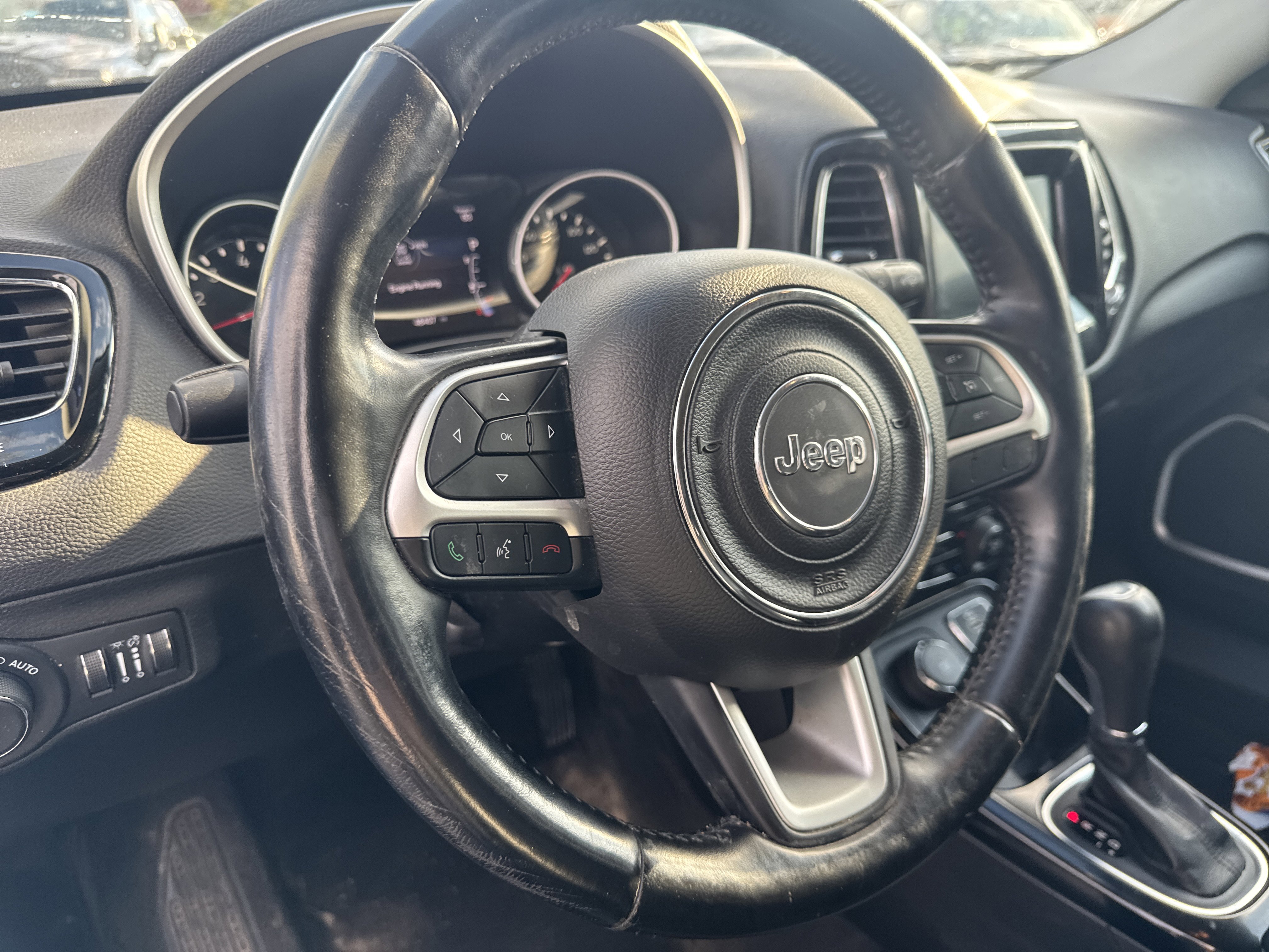Certified 2021 Jeep Compass Latitude image 17