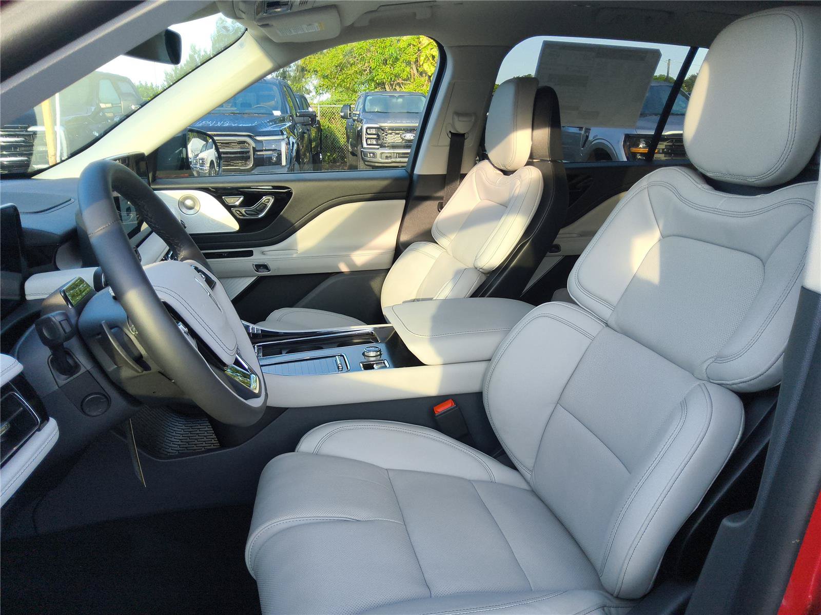 New 2026 Lincoln Aviator Reserve AWD/4WD image 14