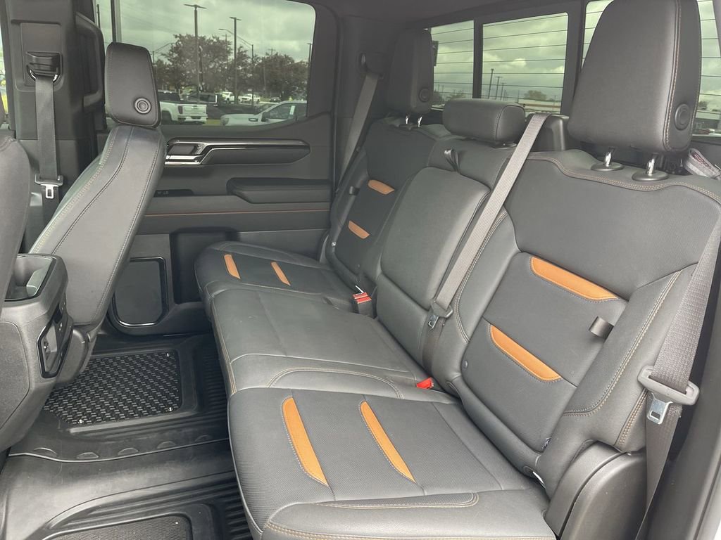 Used 2023 GMC Sierra 1500 AT4 w/ AT4 Premium Package AWD/4WD image 22