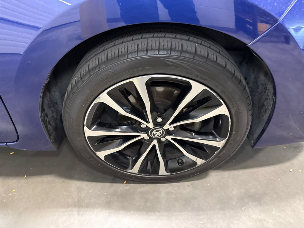 Used 2018 Toyota Corolla SE w/ Body Protection Package FWD image 16
