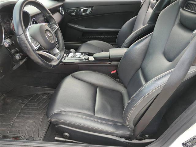 Used 2020 Mercedes-Benz SLC 300 image 13