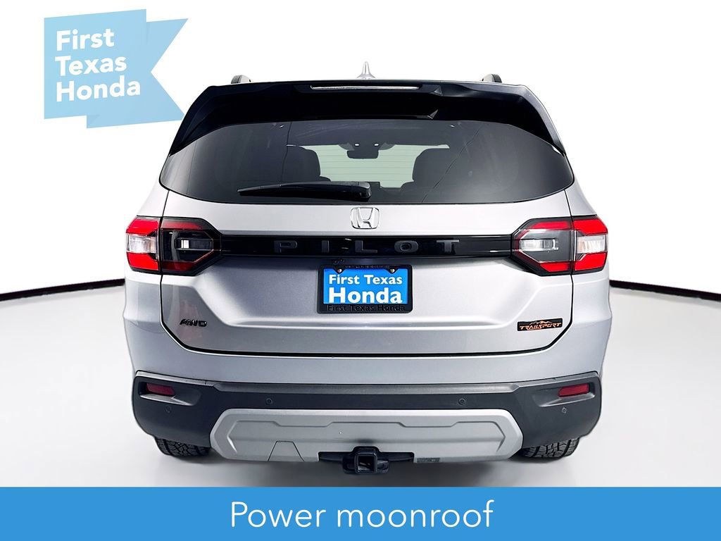 Certified 2024 Honda Pilot TrailSport image 7