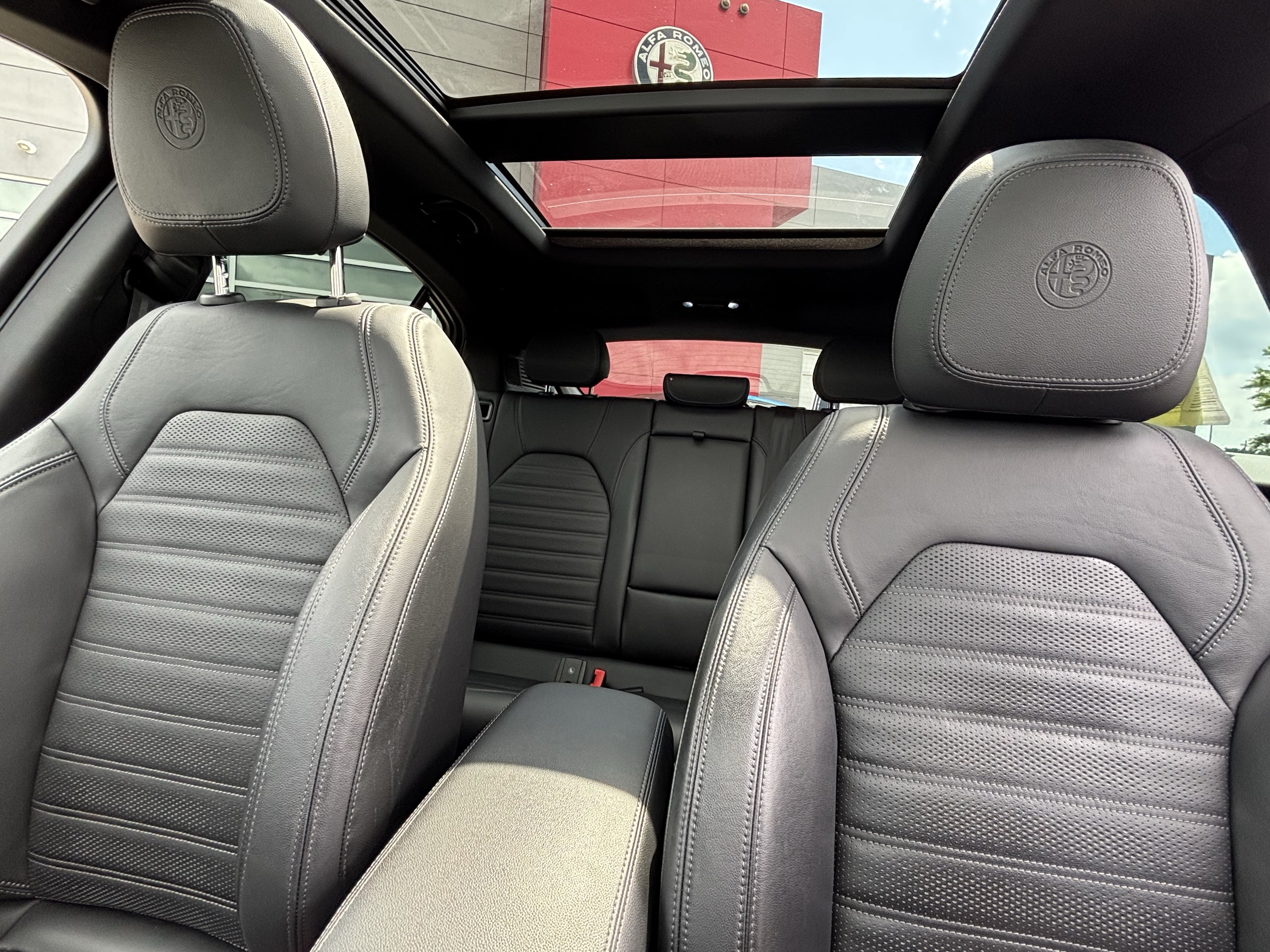 Certified 2023 Alfa Romeo Stelvio Veloce AWD/4WD image 26