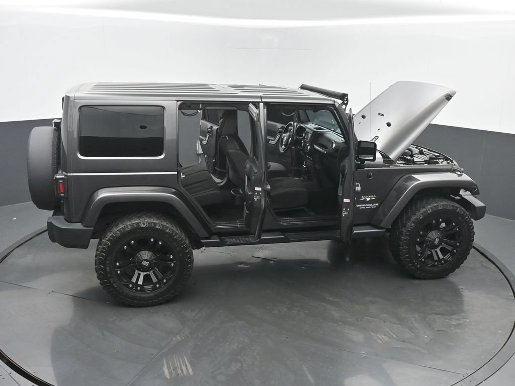 Used 2016 Jeep Wrangler Unlimited Sahara w/ Connectivity Group AWD/4WD image 64