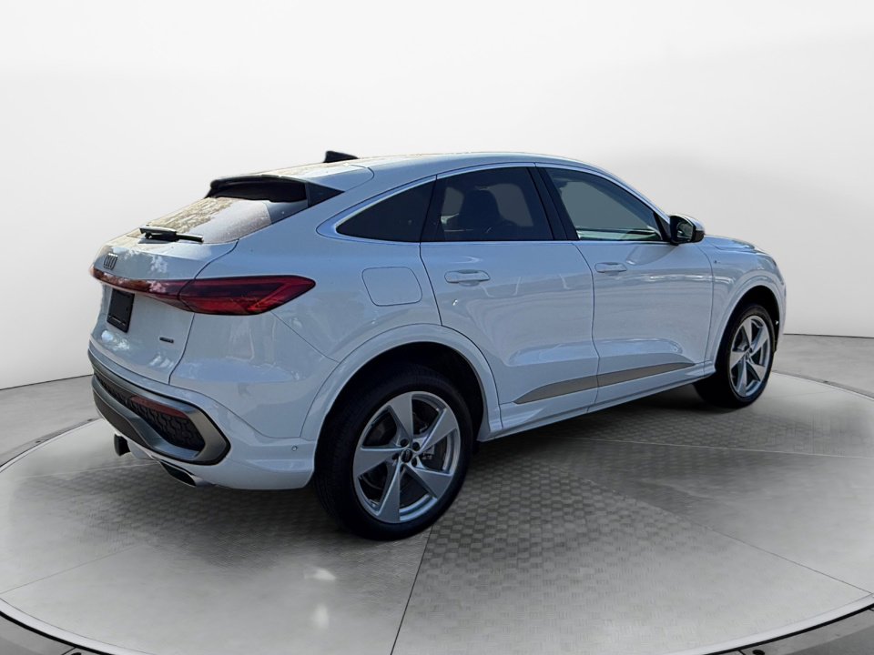 New 2026 Audi Q5 Premium Plus AWD/4WD image 7