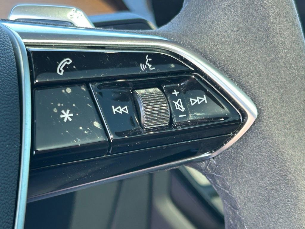 Used 2023 Audi e-tron GT Premium Plus AWD/4WD image 27