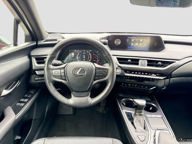Used 2019 Lexus UX 200 w/ Premium Package FWD image 31