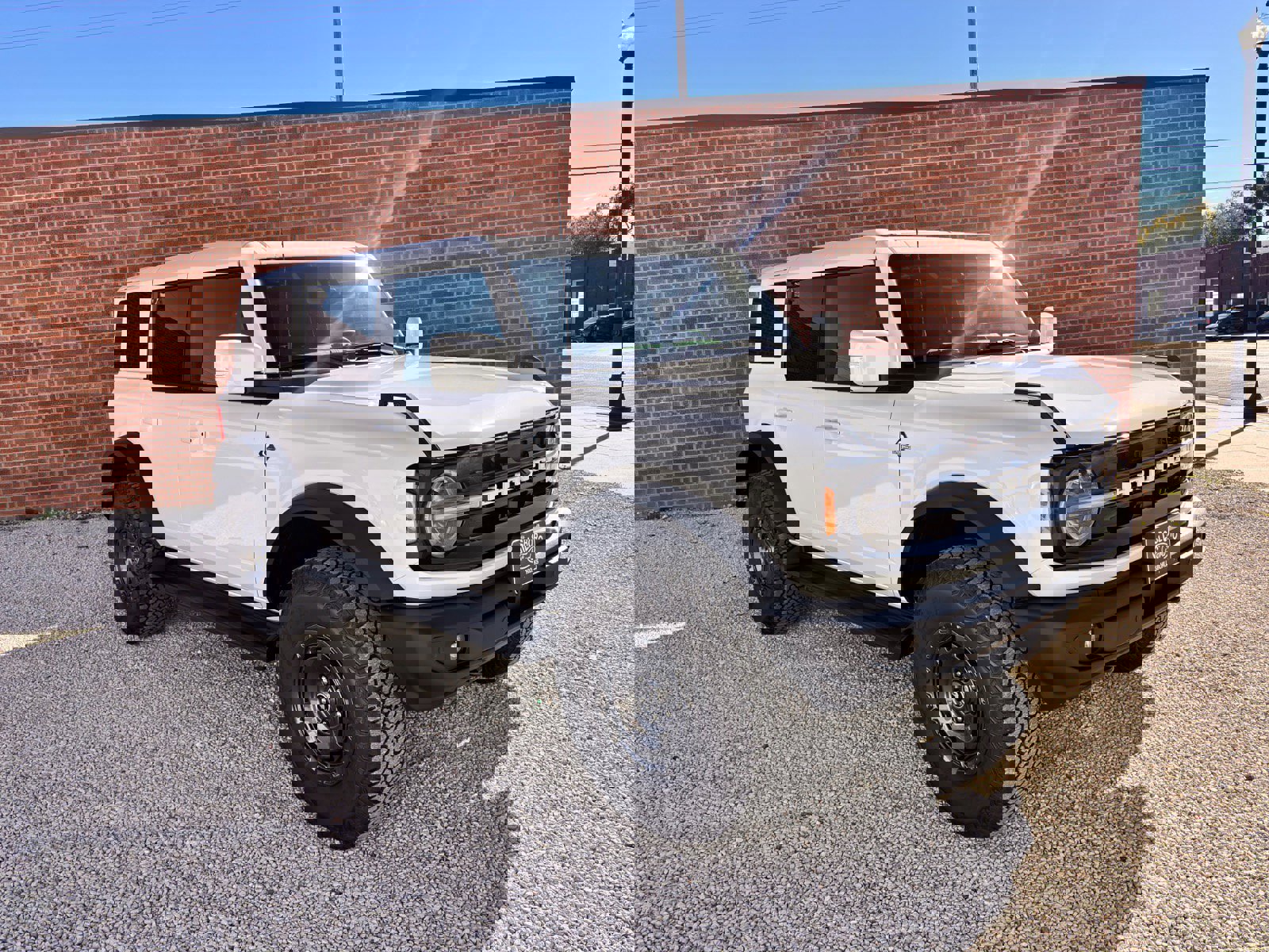 New 2025 Ford Bronco Outer Banks image 1