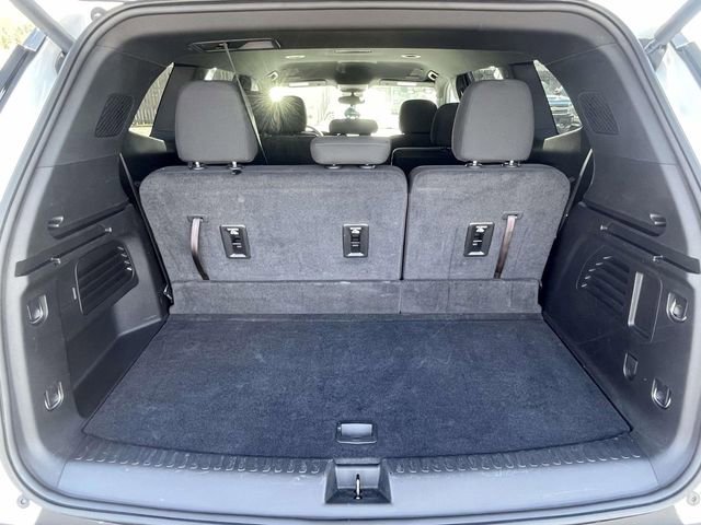 Certified 2025 GMC Acadia Elevation image 10