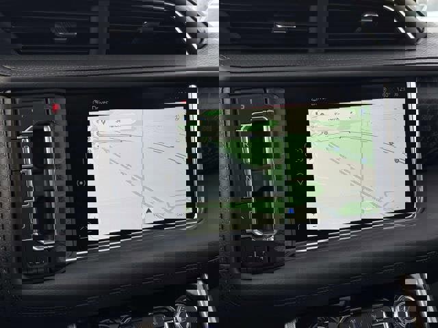 Certified 2022 GMC Yukon XL Denali image 28