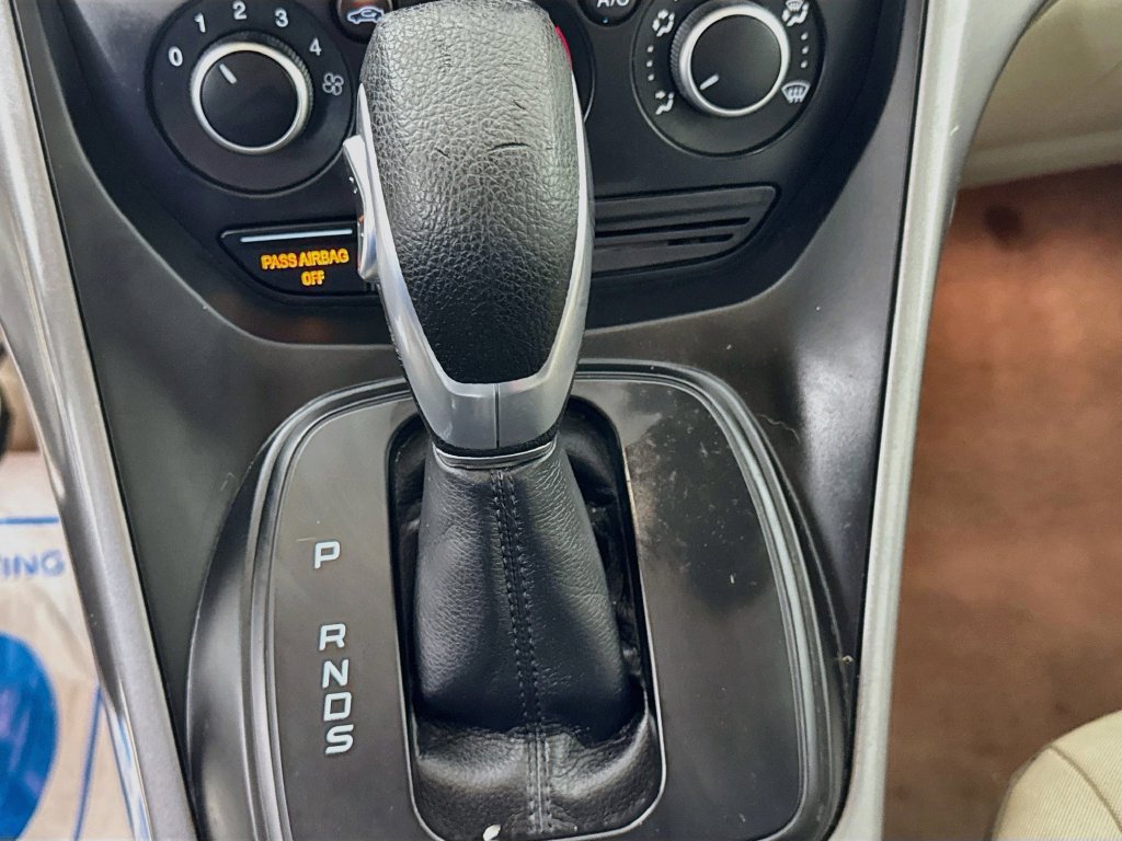 Used 2016 Ford Escape SE AWD/4WD image 17