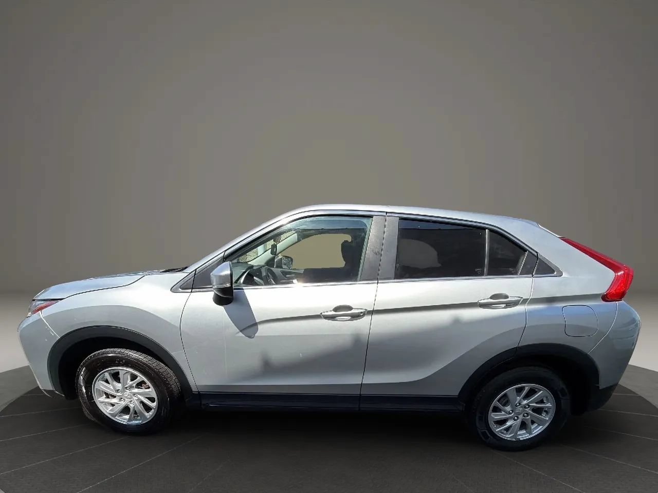 Used 2018 Mitsubishi Eclipse Cross ES AWD/4WD image 8