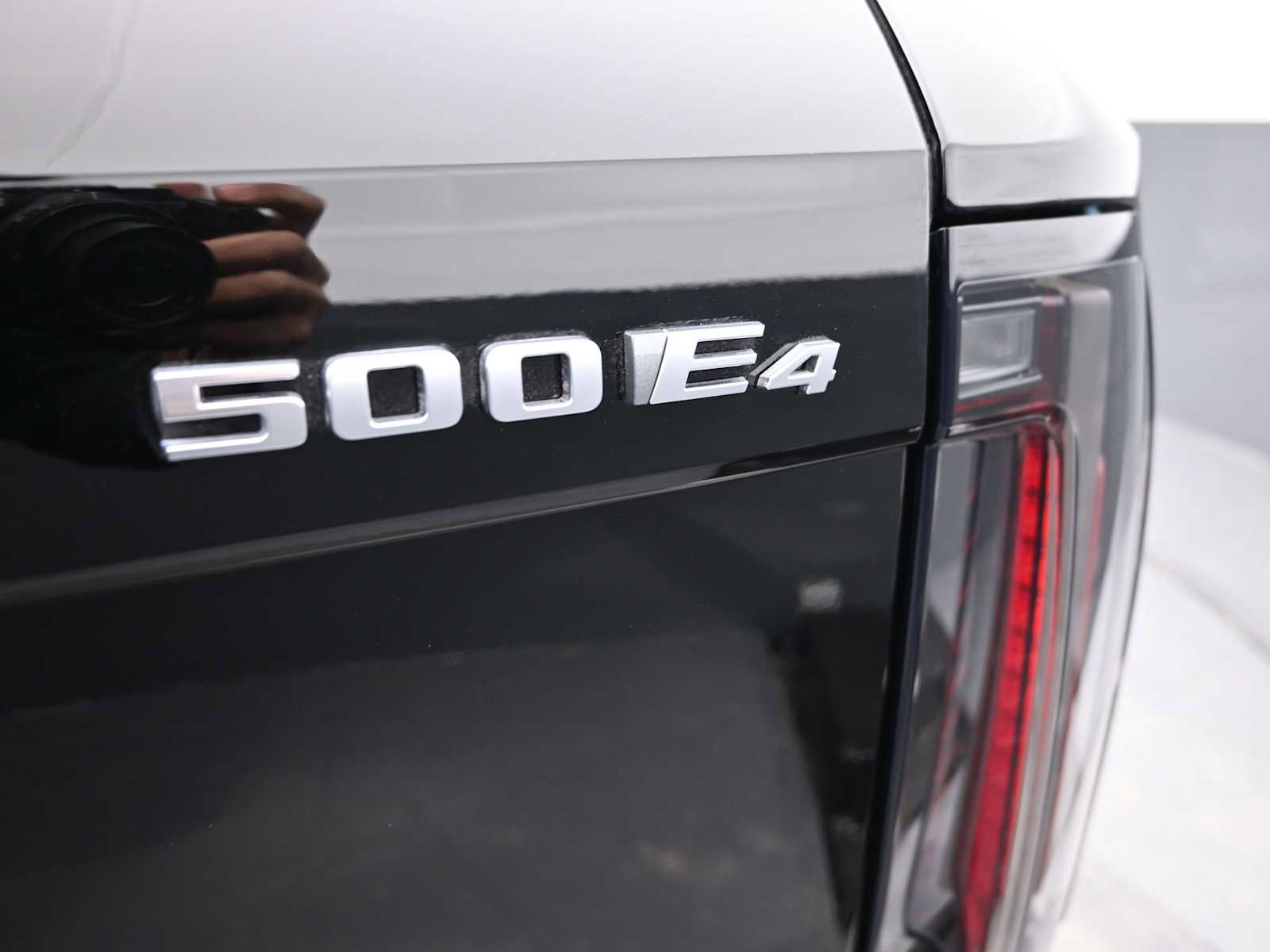 New 2025 Cadillac Optiq Sport 2 w/ LPO, ONYX Package image 28