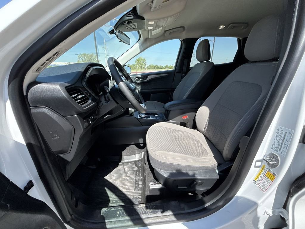 Used 2024 Ford Escape Active image 12
