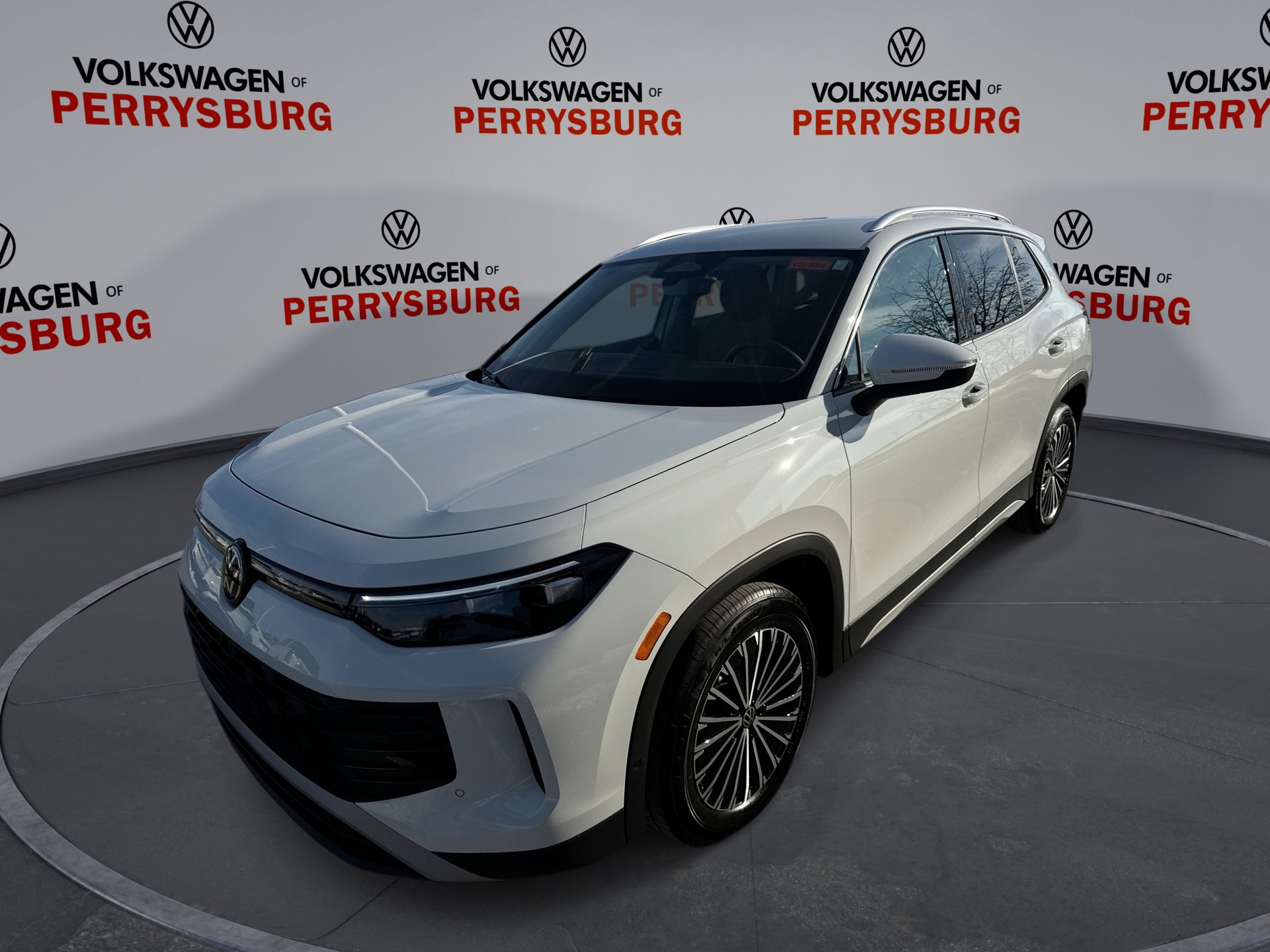 New 2025 Volkswagen Tiguan S