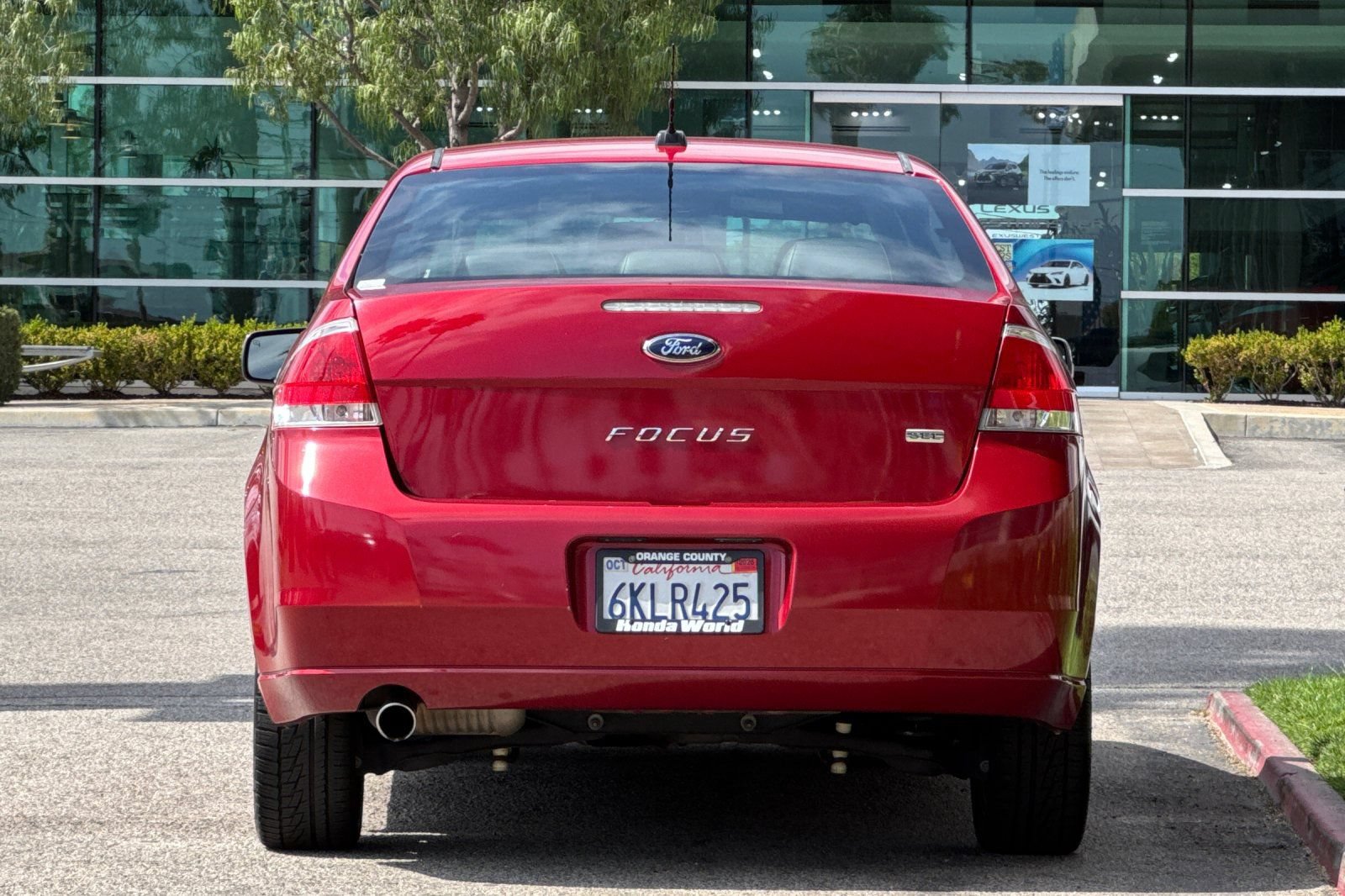 Used 2010 Ford Focus SEL FWD image 5