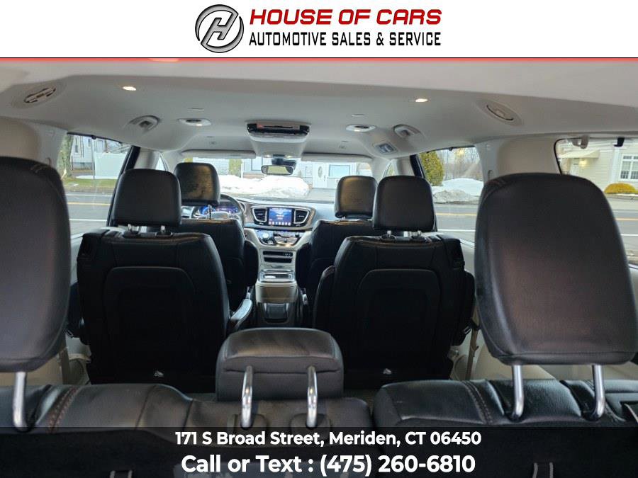 Used 2019 Chrysler Pacifica Touring-L w/ Advanced Safetytec Group image 23