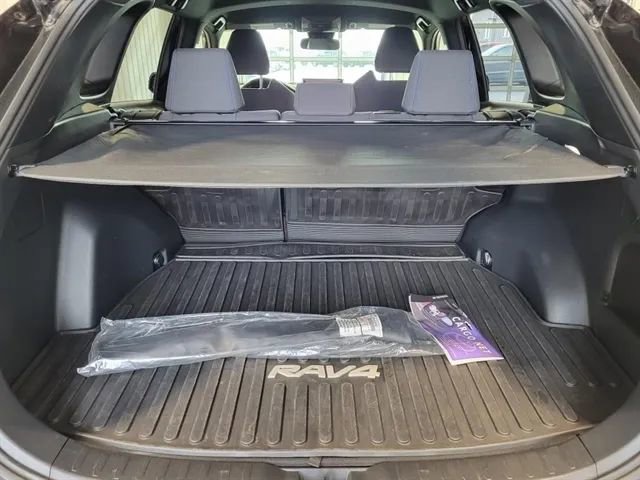 Used 2023 Toyota RAV4 SE AWD/4WD image 20