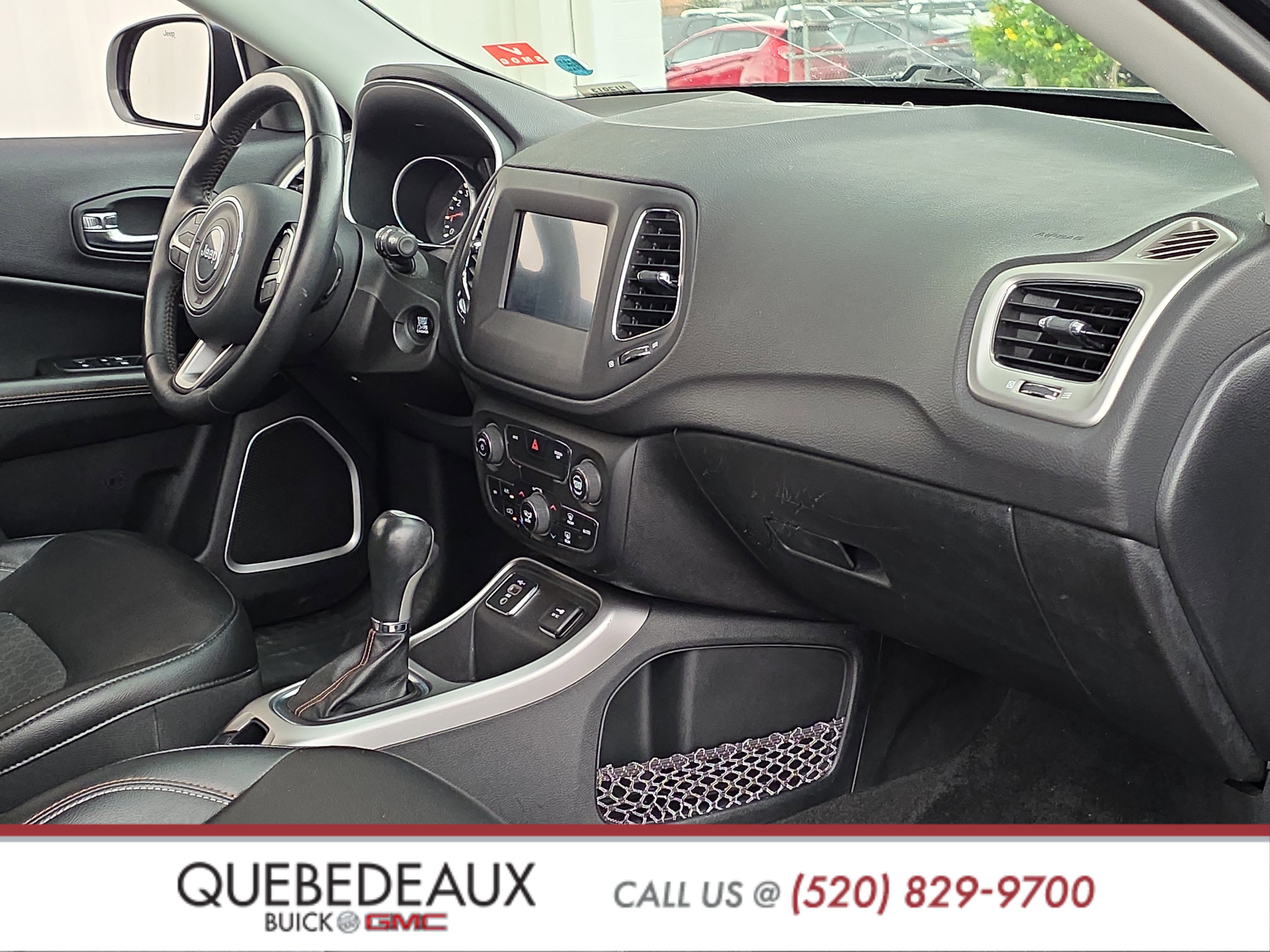 Used 2019 Jeep Compass Latitude w/ Popular Equipment Group FWD image 26