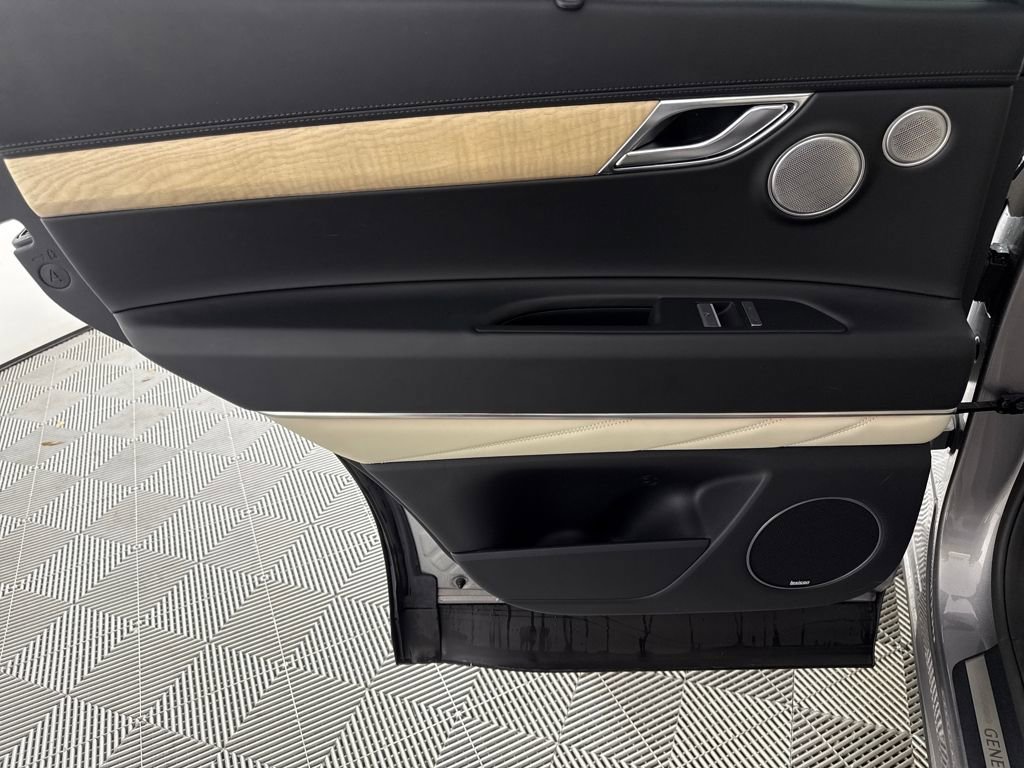 Used 2021 Genesis GV80 2.5T w/ Advanced Package 02 image 12