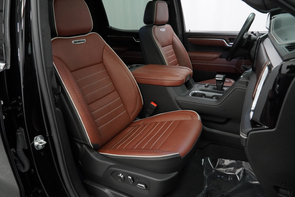Certified 2025 GMC Sierra 1500 Denali Ultimate AWD/4WD image 36