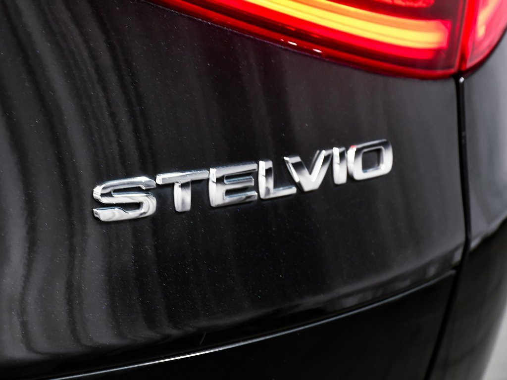 Used 2023 Alfa Romeo Stelvio Veloce image 90
