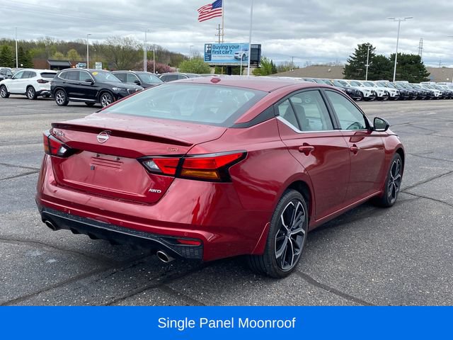Used 2023 Nissan Altima 2.5 SR AWD/4WD image 3