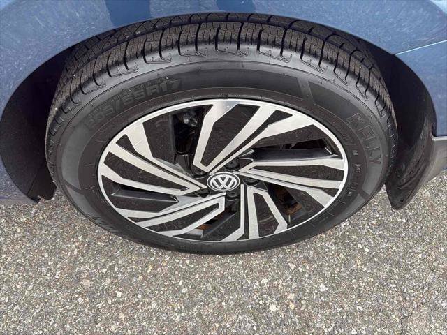 Used 2021 Volkswagen Jetta SEL Premium image 8