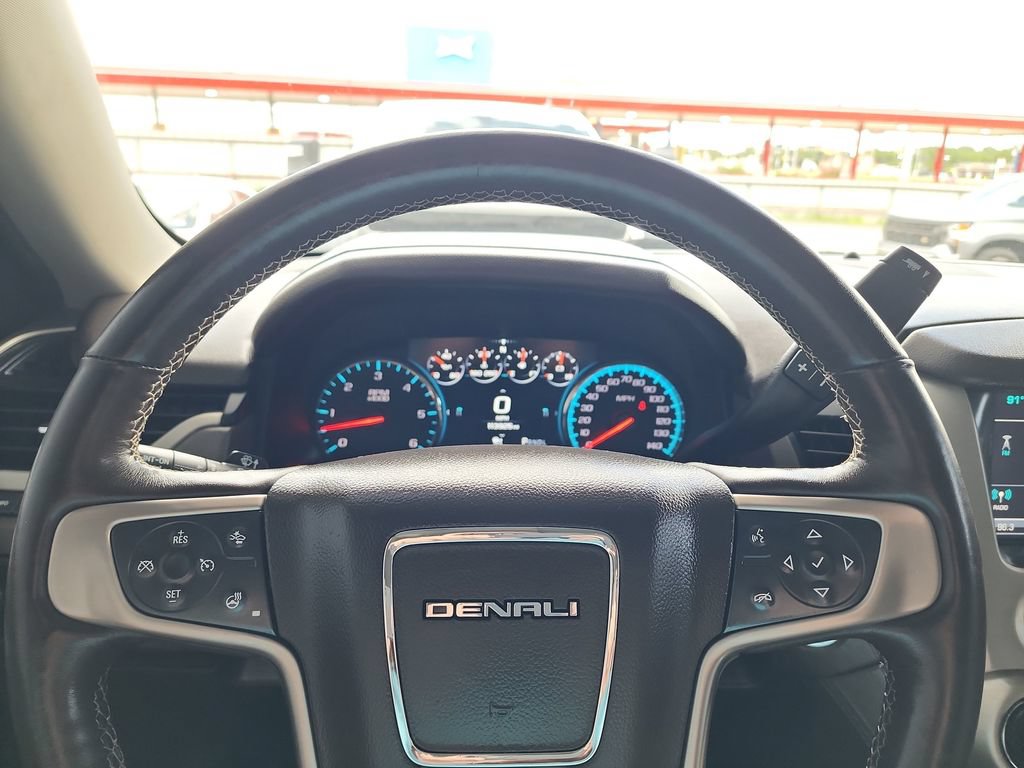 Used 2019 GMC Yukon Denali w/ Denali Ultimate Package AWD/4WD image 21