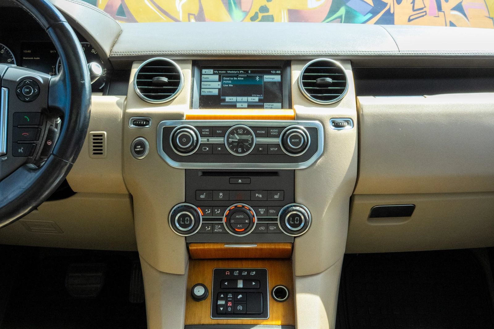 Used 2014 Land Rover LR4 HSE LUX AWD/4WD image 19
