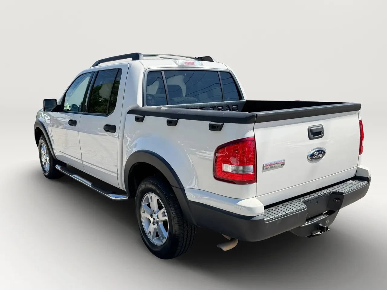 Used 2008 Ford Explorer Sport Trac XLT RWD image 5