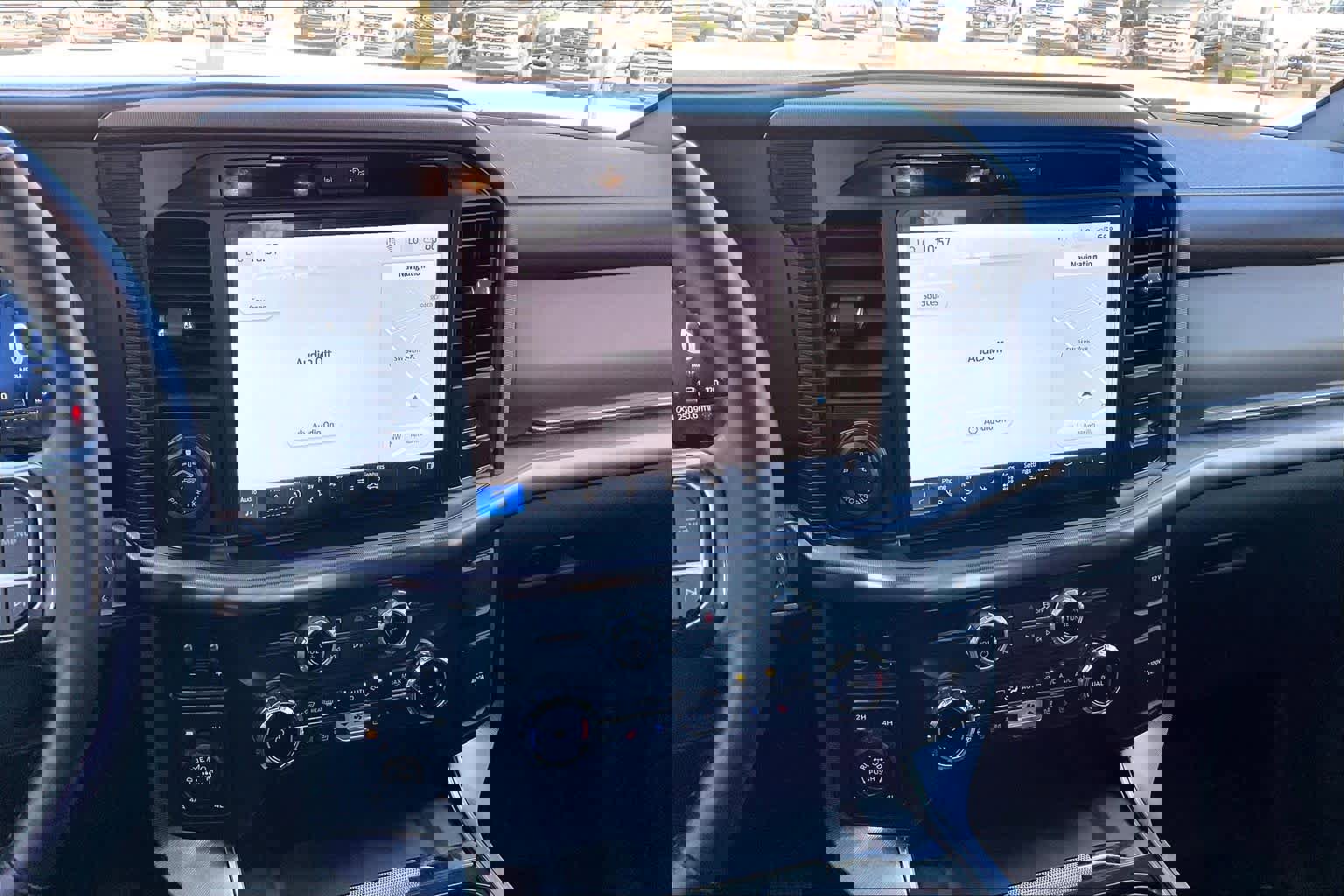 Used 2025 Ford F150 Platinum w/ Equipment Group 702A High image 7