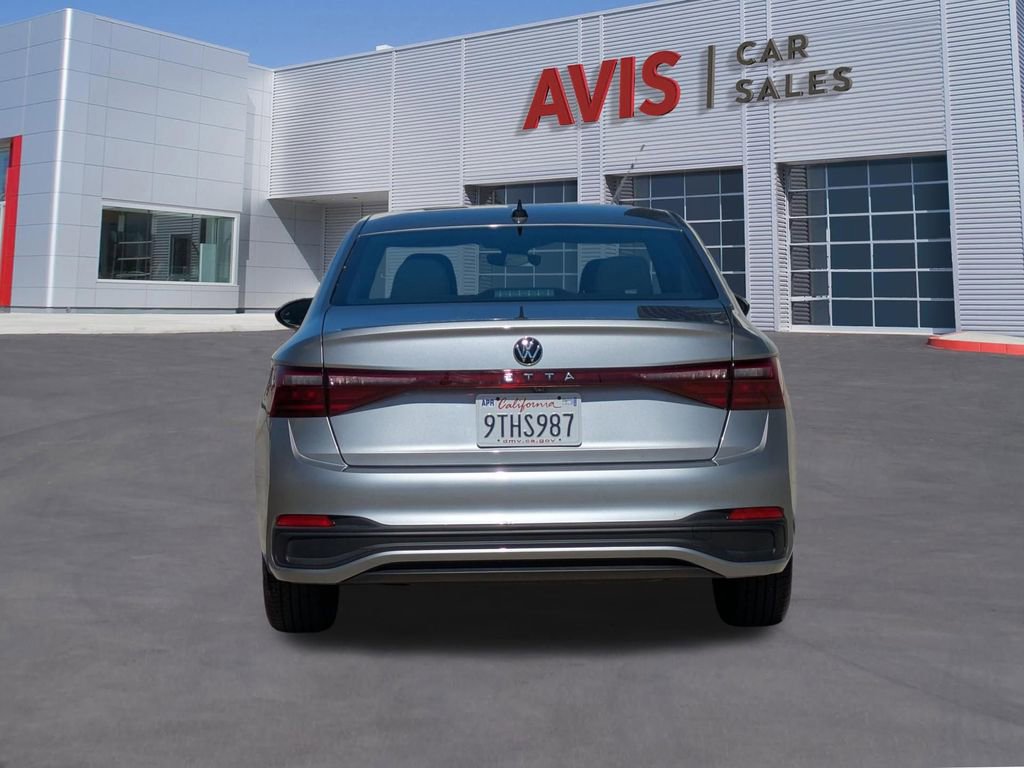 Used 2025 Volkswagen Jetta Sport image 7