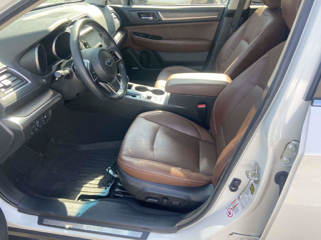 Used 2019 Subaru Outback 3.6R Touring AWD/4WD image 17