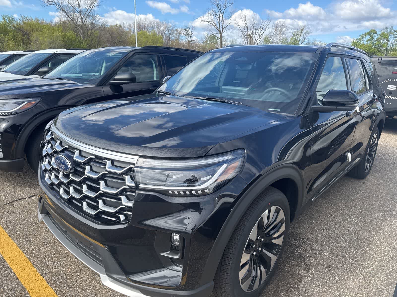 New 2026 Ford Explorer Platinum w/ LUX Leather Package AWD/4WD image 26