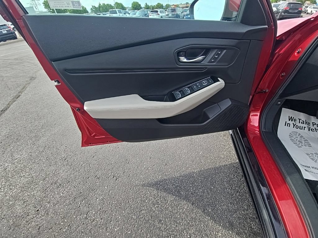 Used 2024 Honda Accord Touring image 13