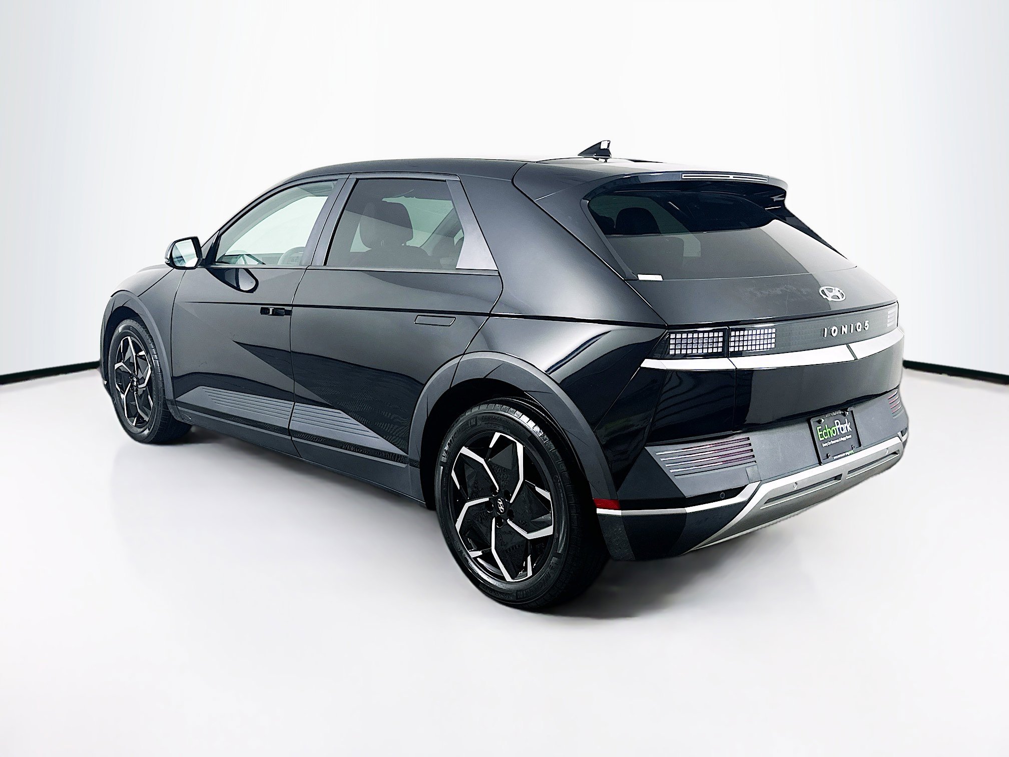 Used 2023 Hyundai Ioniq 5 SE w/ Cargo Package image 5