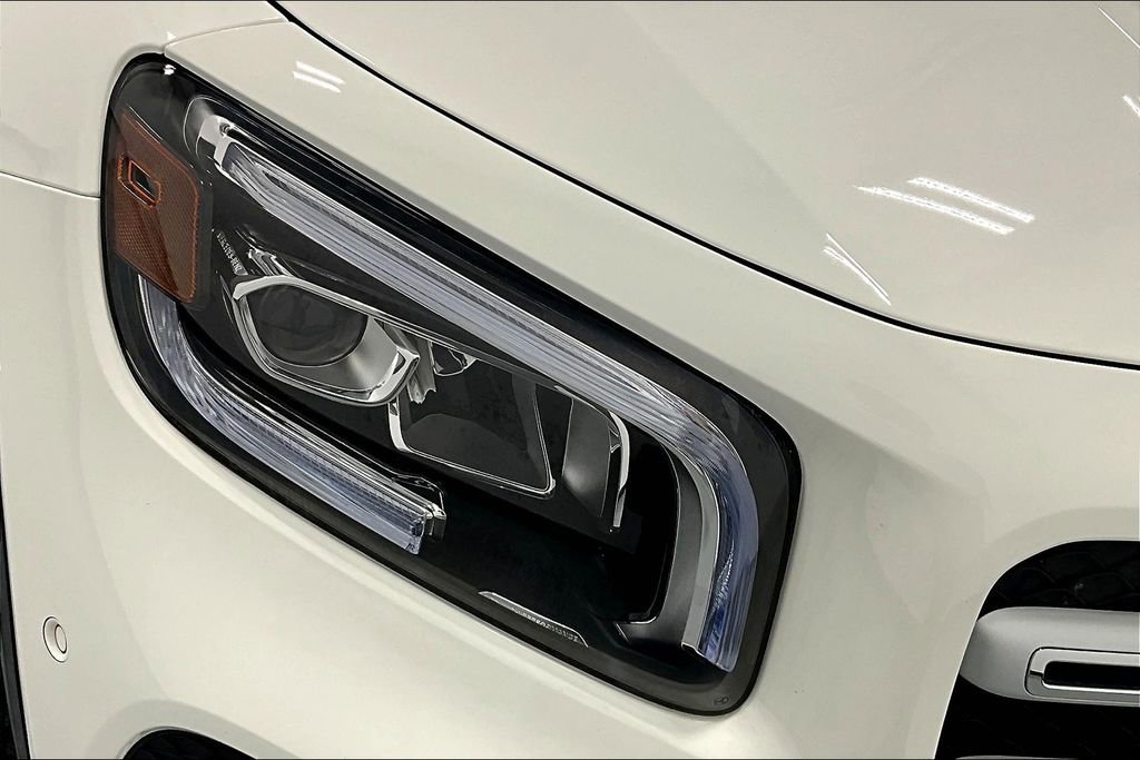 Used 2022 Mercedes-Benz GLB 250 image 39