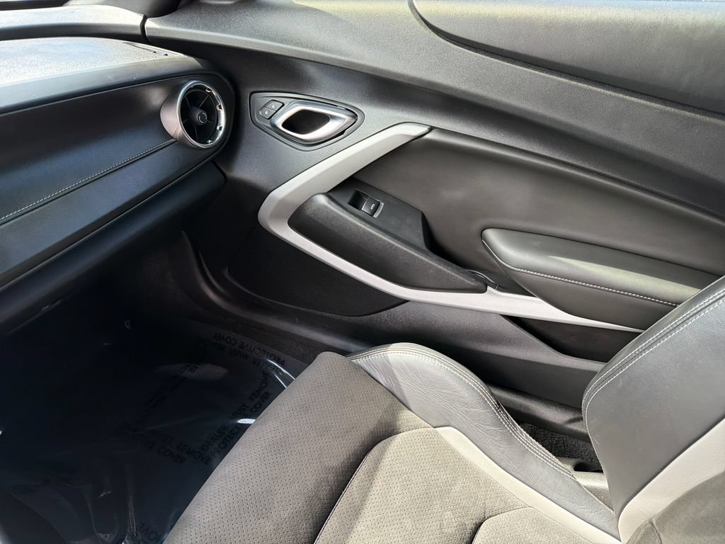 Used 2021 Chevrolet Camaro SS RWD image 29
