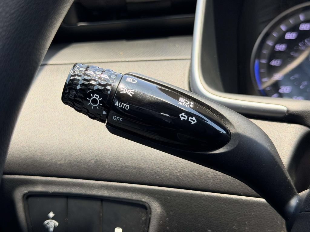 Certified 2022 Hyundai Tucson SE FWD image 23