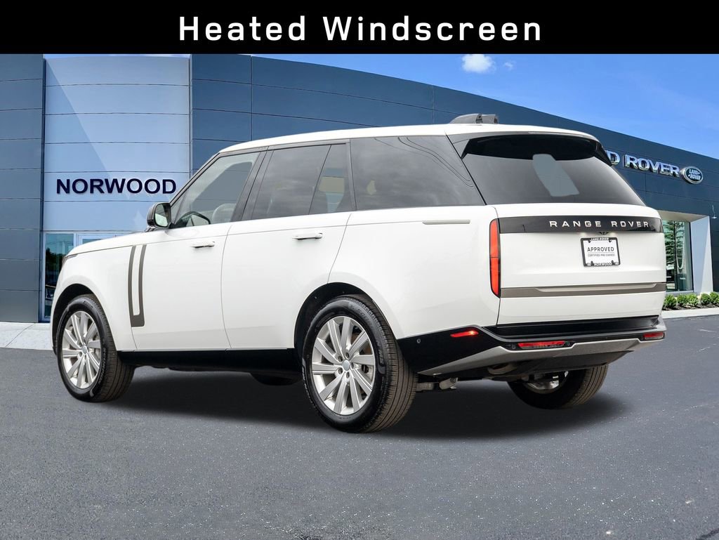 Certified 2025 Land Rover Range Rover SE image 6