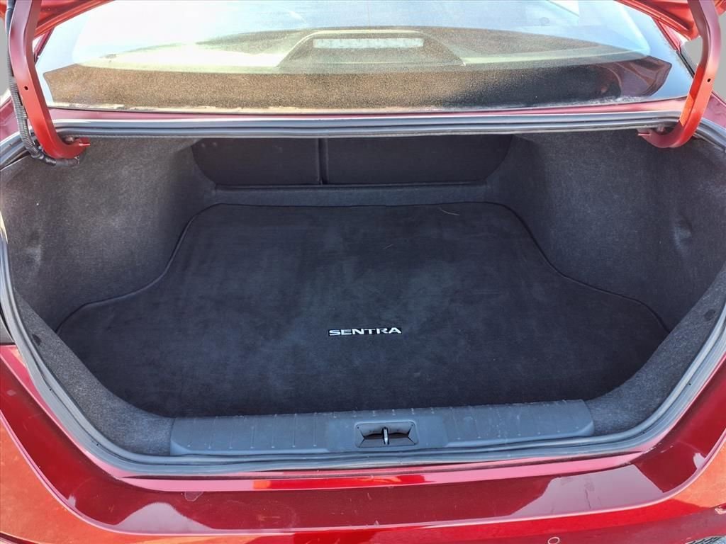 Used 2024 Nissan Sentra SV image 24