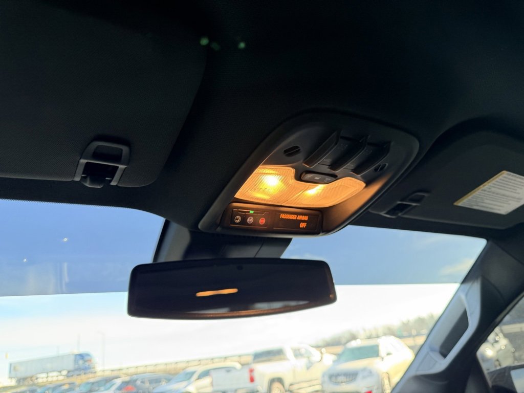 Used 2025 Chevrolet Colorado ZR2 w/ Technology Package image 27