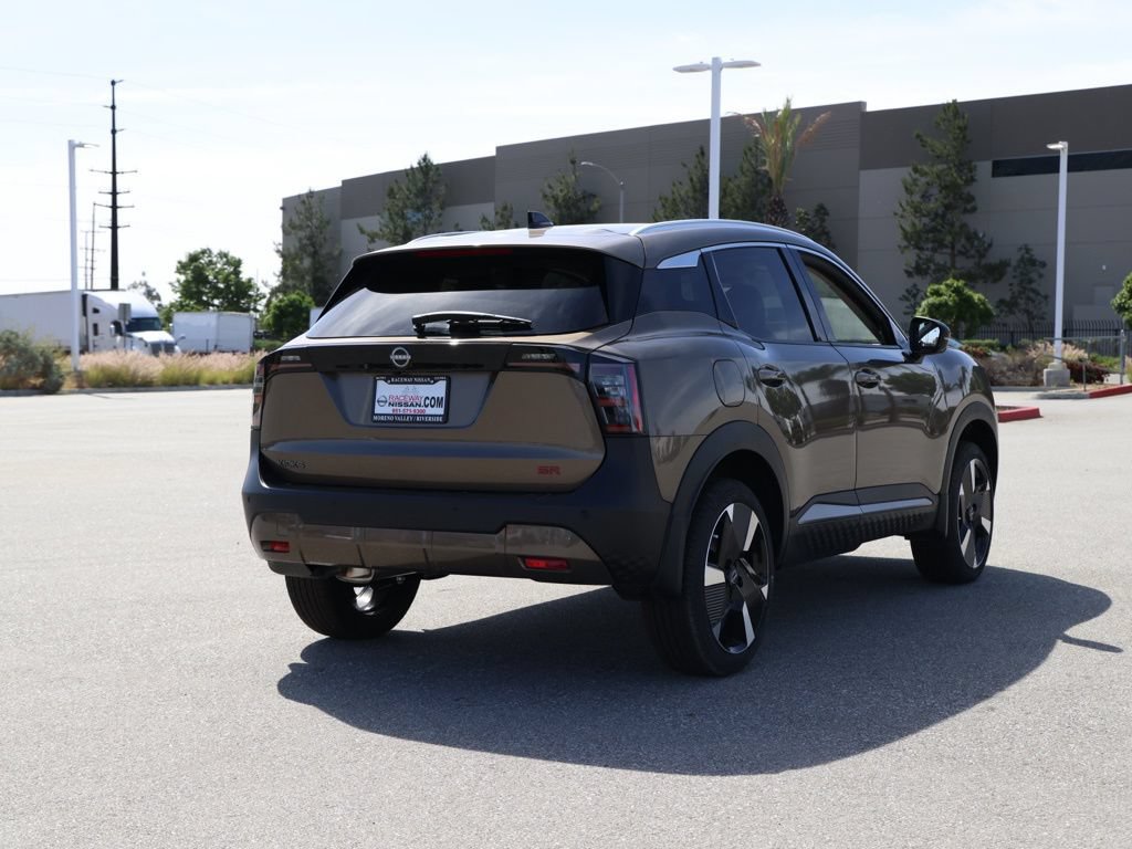 New 2026 Nissan Kicks SR FWD image 4