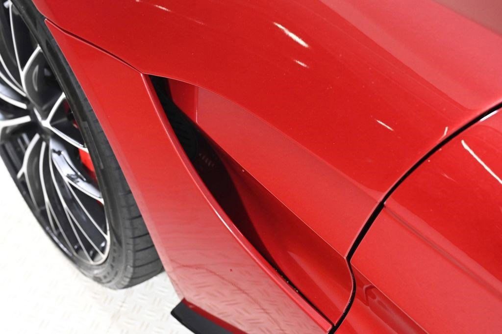 Used 2023 Aston Martin V8 Vantage Coupe image 22