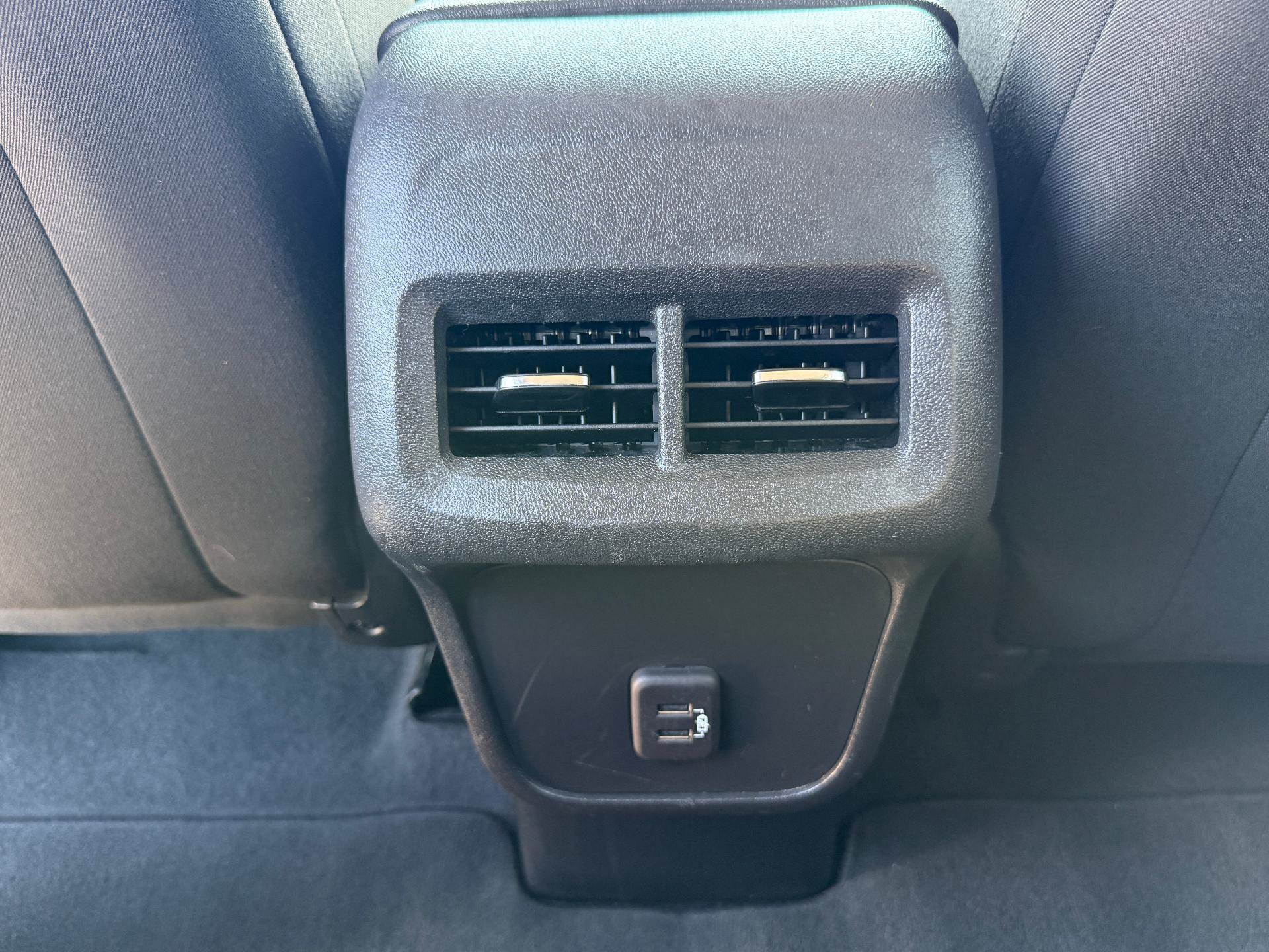 Used 2023 Chevrolet Equinox LS w/ LS Convenience Package FWD image 24