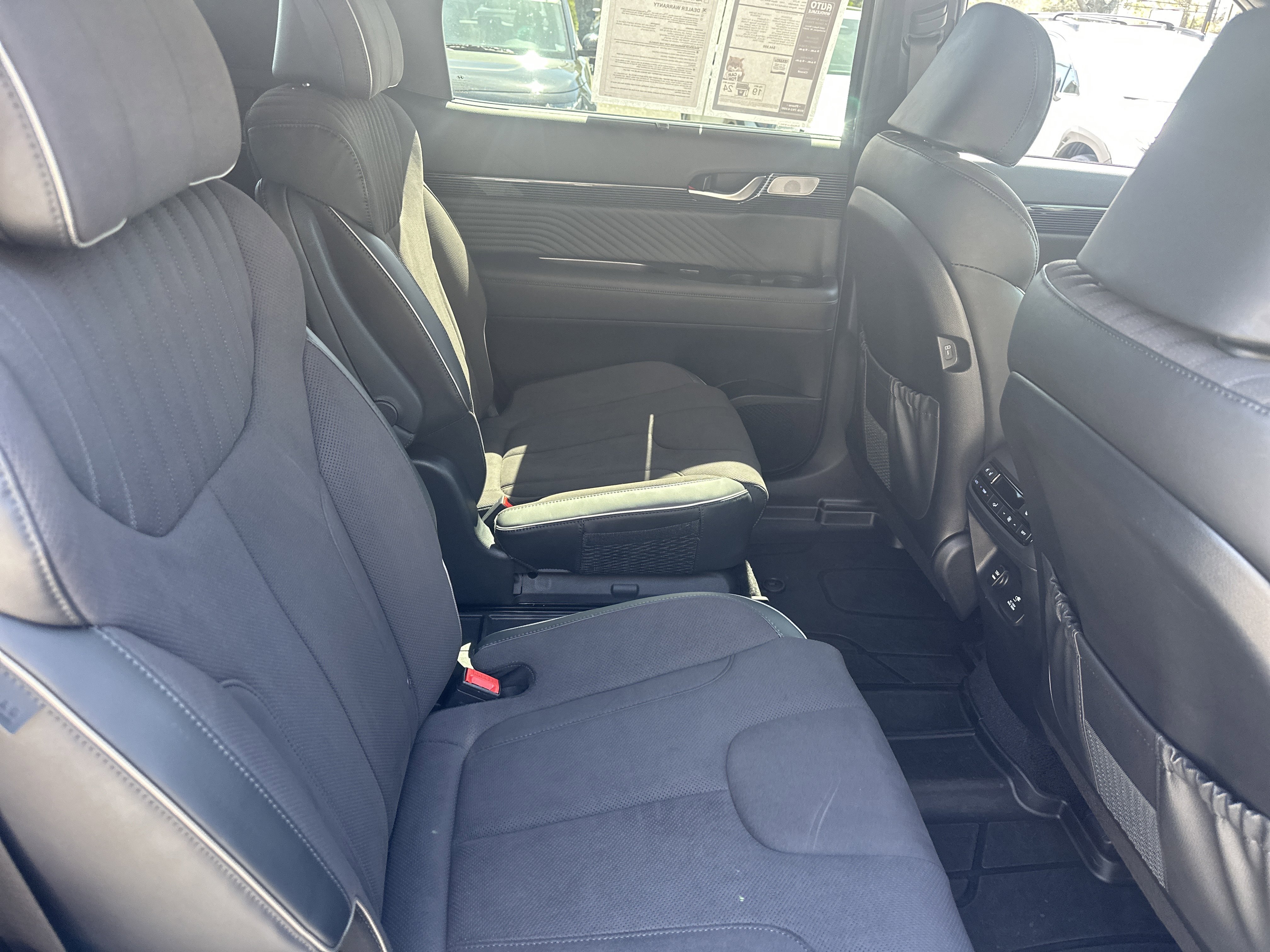 Used 2025 Hyundai Palisade Calligraphy image 15