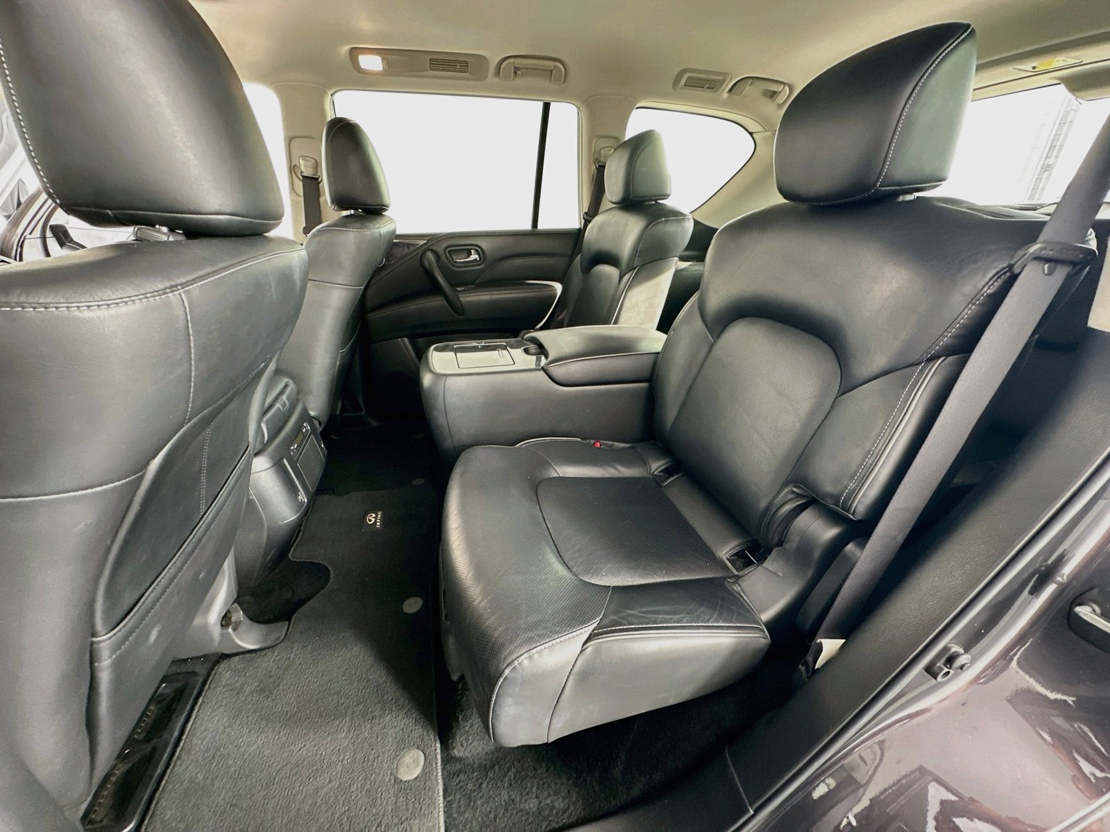 Used 2024 INFINITI QX80 Luxe AWD/4WD image 32
