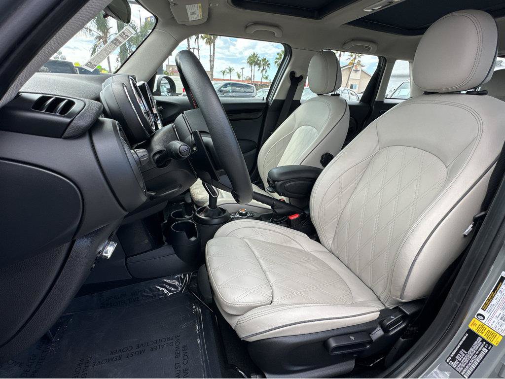 Used 2020 MINI Cooper S w/ Signature Upholstery Package FWD image 8